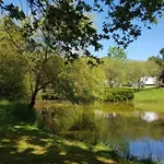 Confortable De 35m² Avec Terrasse - Api-1-52-488 Campsite