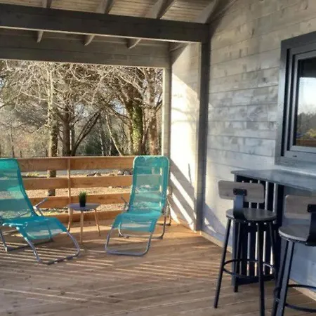 Confortable De 35m² Avec Terrasse - Api-1-52-488 Le Fouilloux