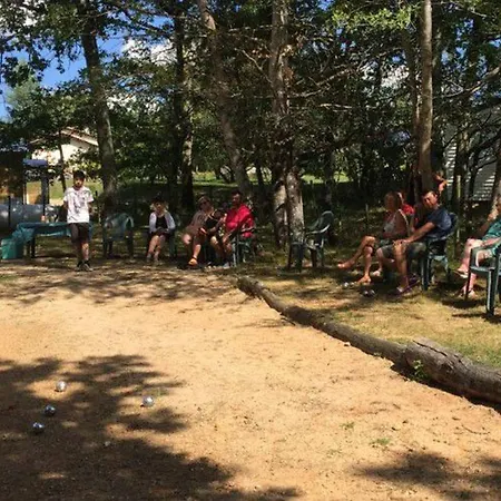 Camping Confortable De 35m² Avec Terrasse - Api-1-52-488