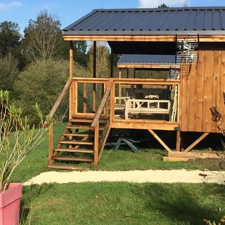 Confortable De 35m² Avec Terrasse - Api-1-52-488 Camping Le Fouilloux