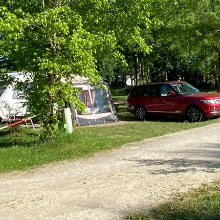 Confortable De 35m² Avec Terrasse - Api-1-52-488 *