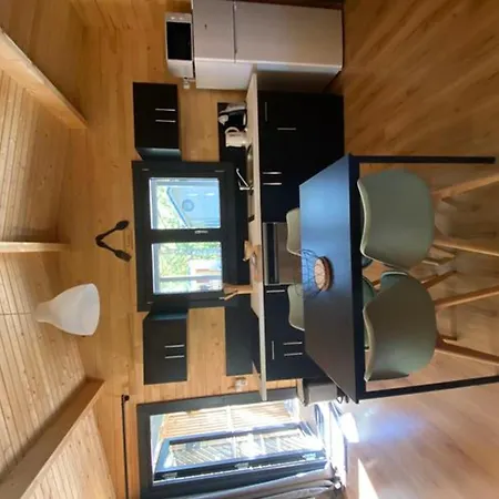 Confortable De 35m² Avec Terrasse - Api-1-52-488 Le Fouilloux