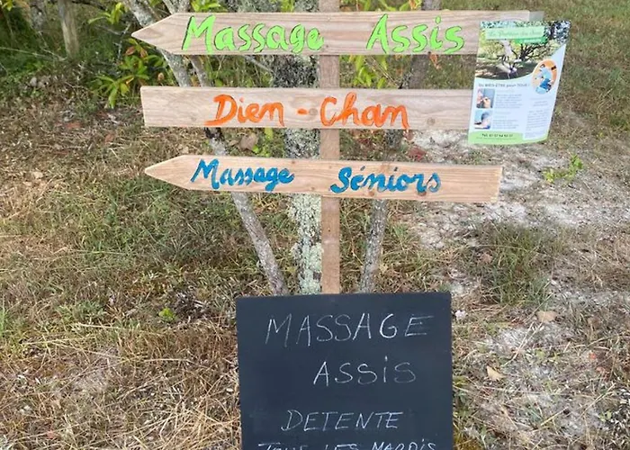 Confortable De 35m² Avec Terrasse - Api-1-52-488 * Le Fouilloux