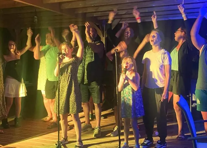 Confortable De 35m² Avec Terrasse - Api-1-52-488